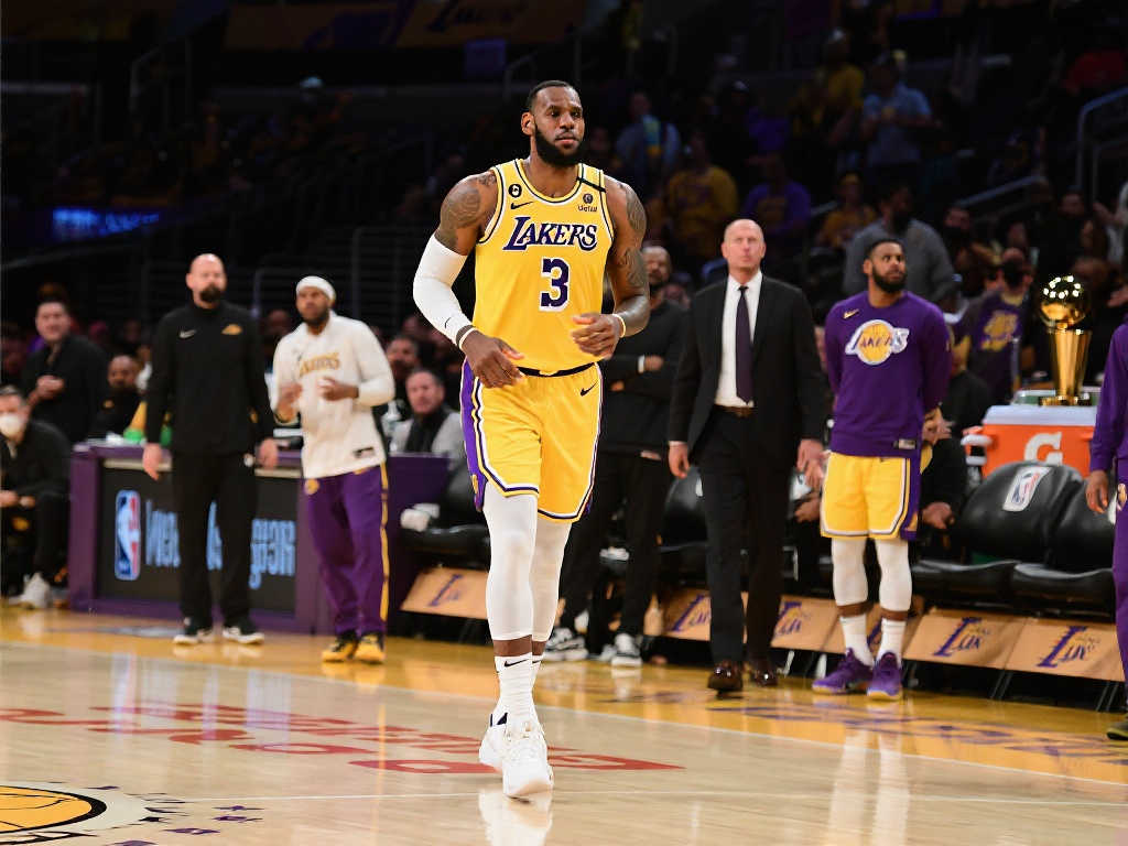 他不仅需要 他不仅需要