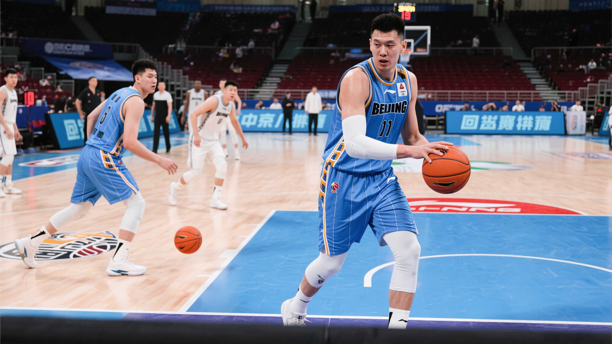 在高強度的 在高強度的